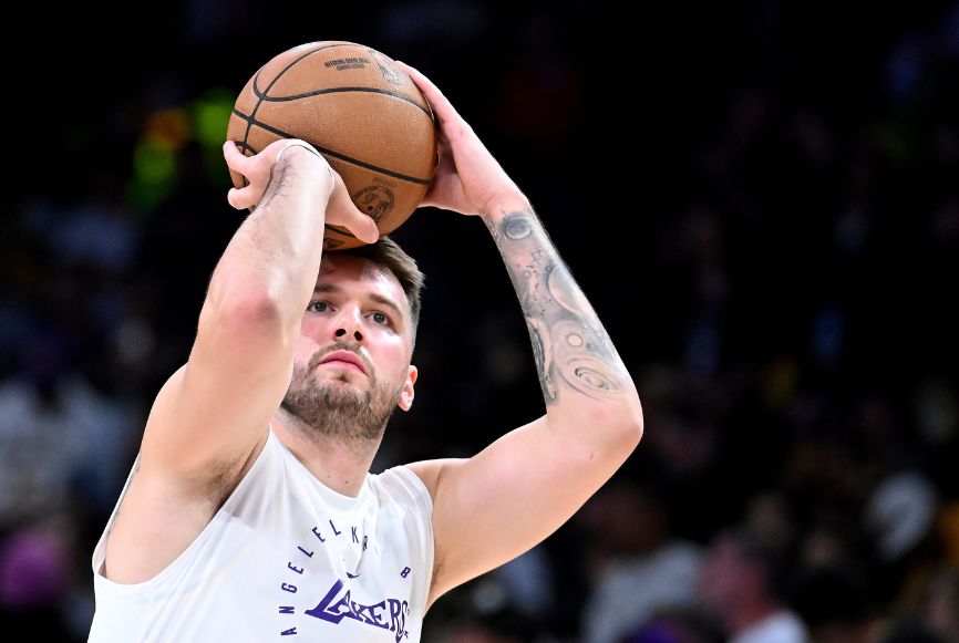 Dončić piše istoriju: Oborio rekord Kobija Brajanta! (VIDEO)