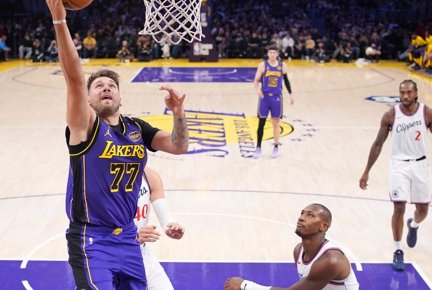 NBA: Lejkersi ruše sve pred sobom, Dončić namestio nišan