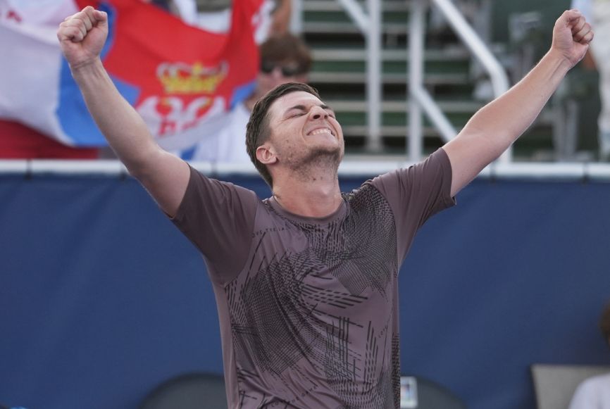 Kecmanović srušio Zvereva u epskom trileru!