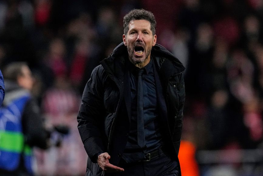 Legenda bledi, Simeone pred kraljevskim sudom