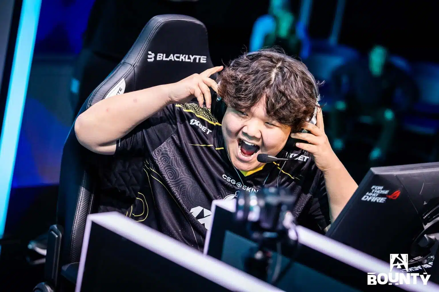 Mongolz-blast bounty