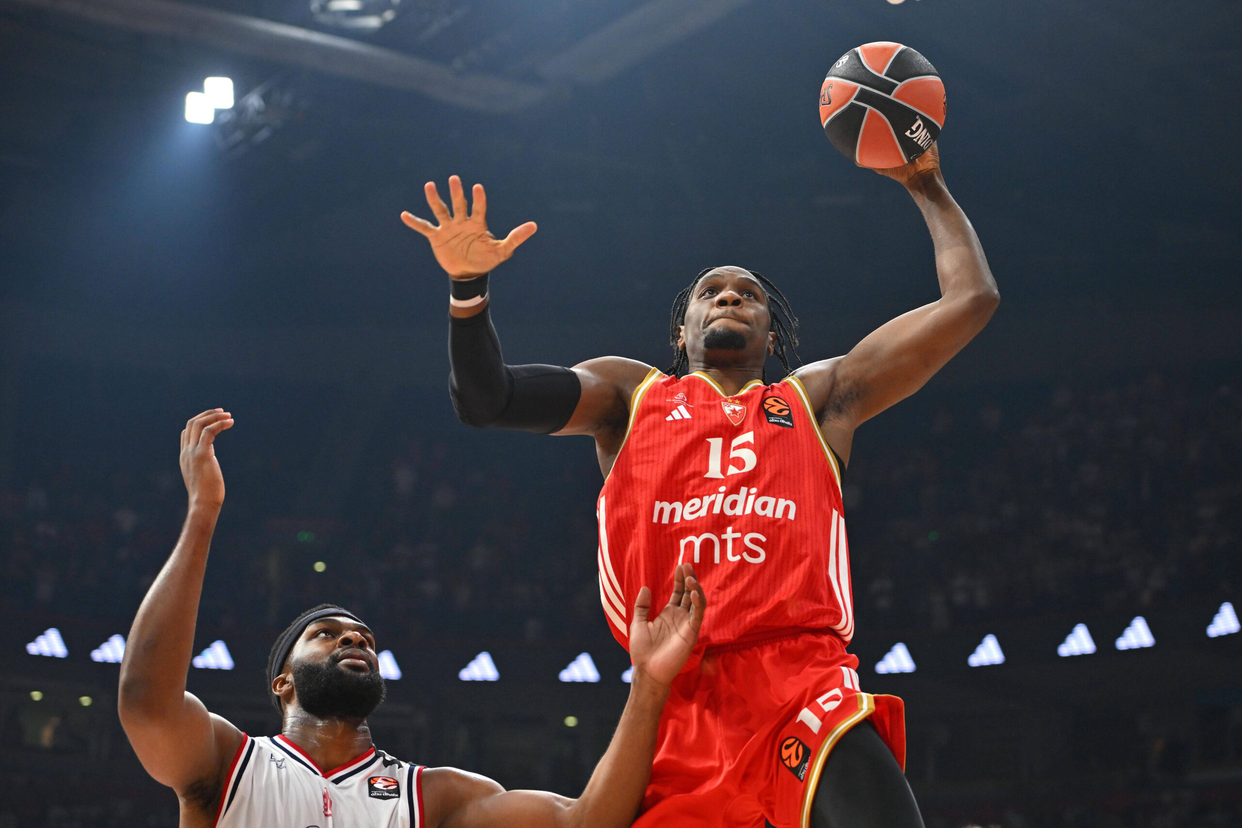 Ebuka Izundu u dresu Crvene zvezde