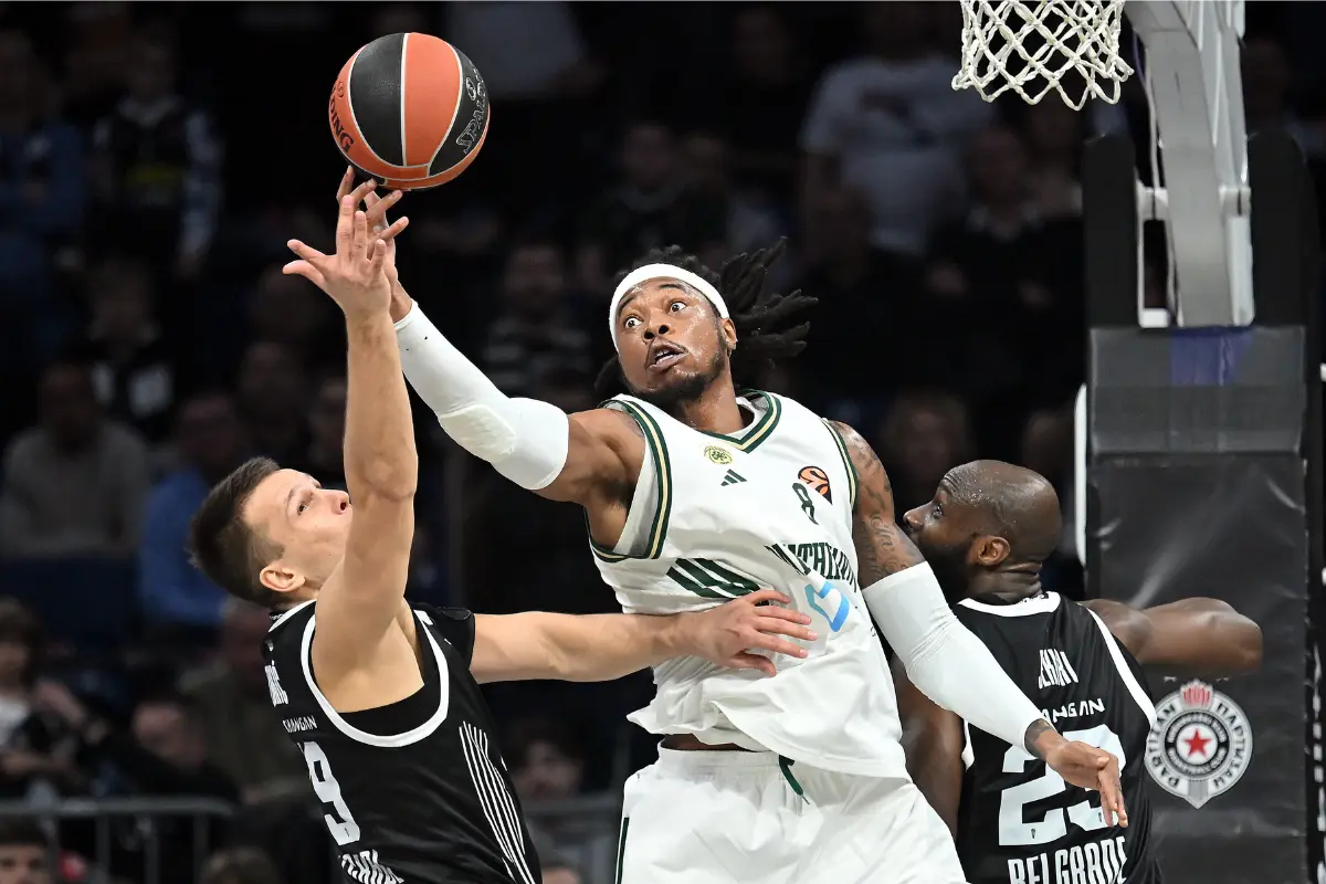 Holms u dresu Panatinaikosa