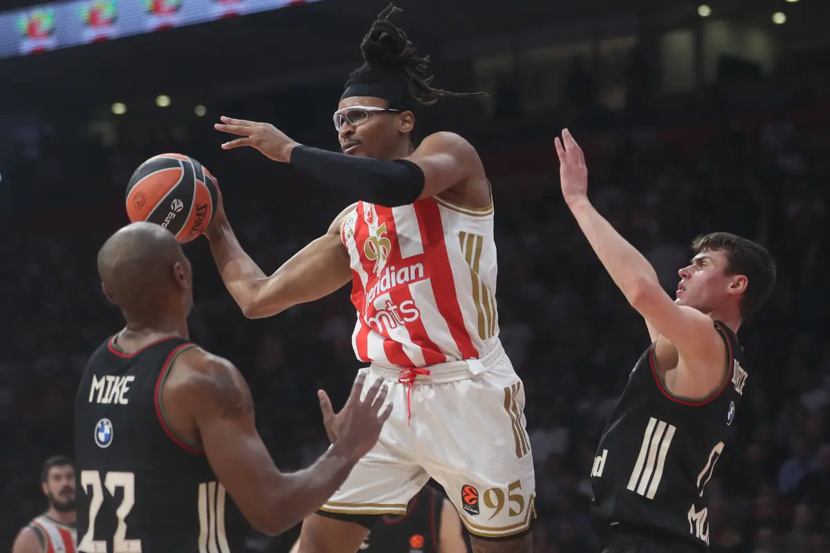 Detalj sa meča Crvena zvezda - Bajern