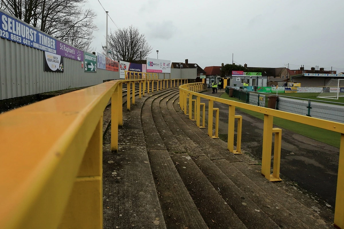 Kakvo ludilo u Engleskoj: Pomoćni sudija promašio grad i otišao na pogrešnu utakmicu!