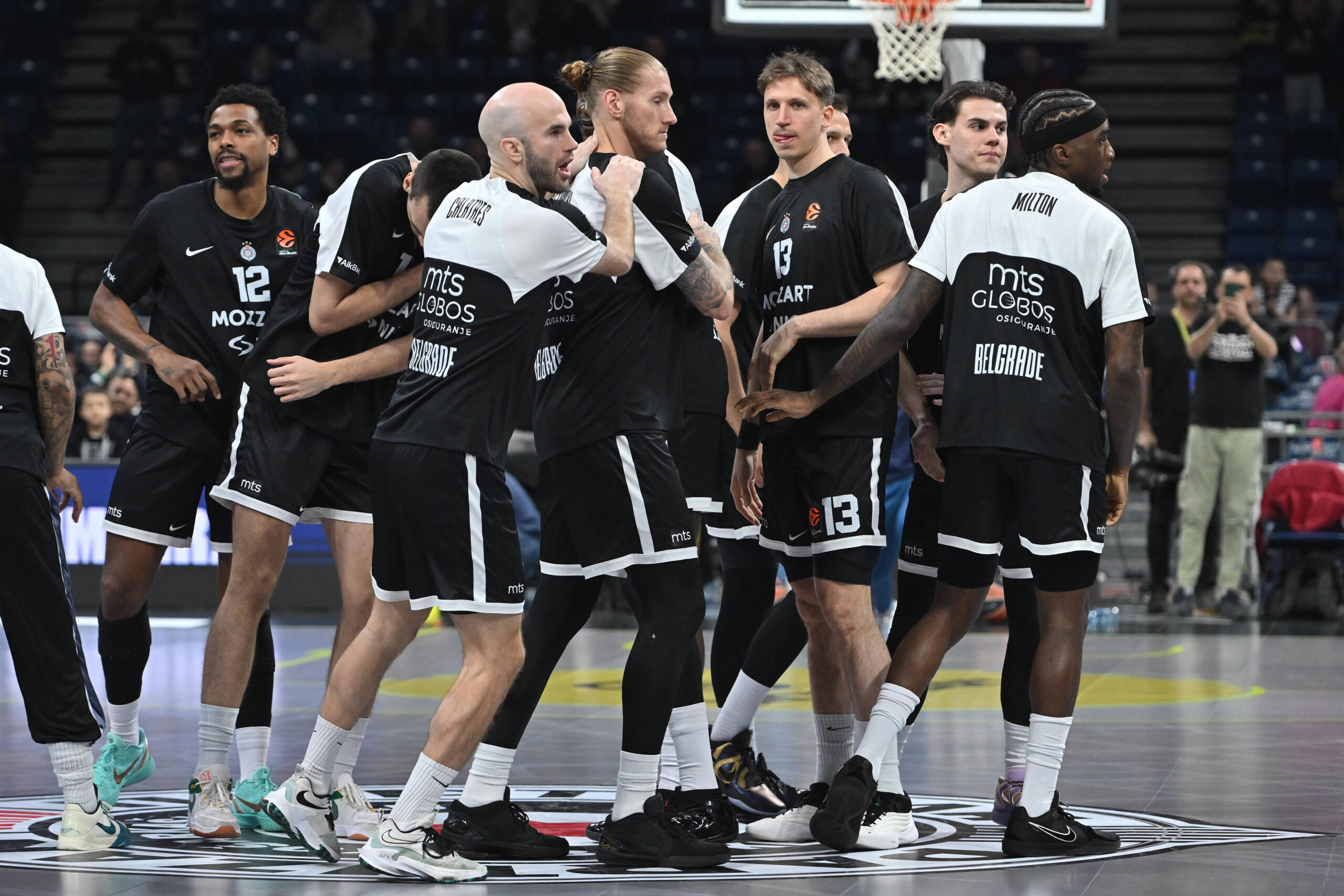Partizan na udaru kritika zbog tišine na tržištu!