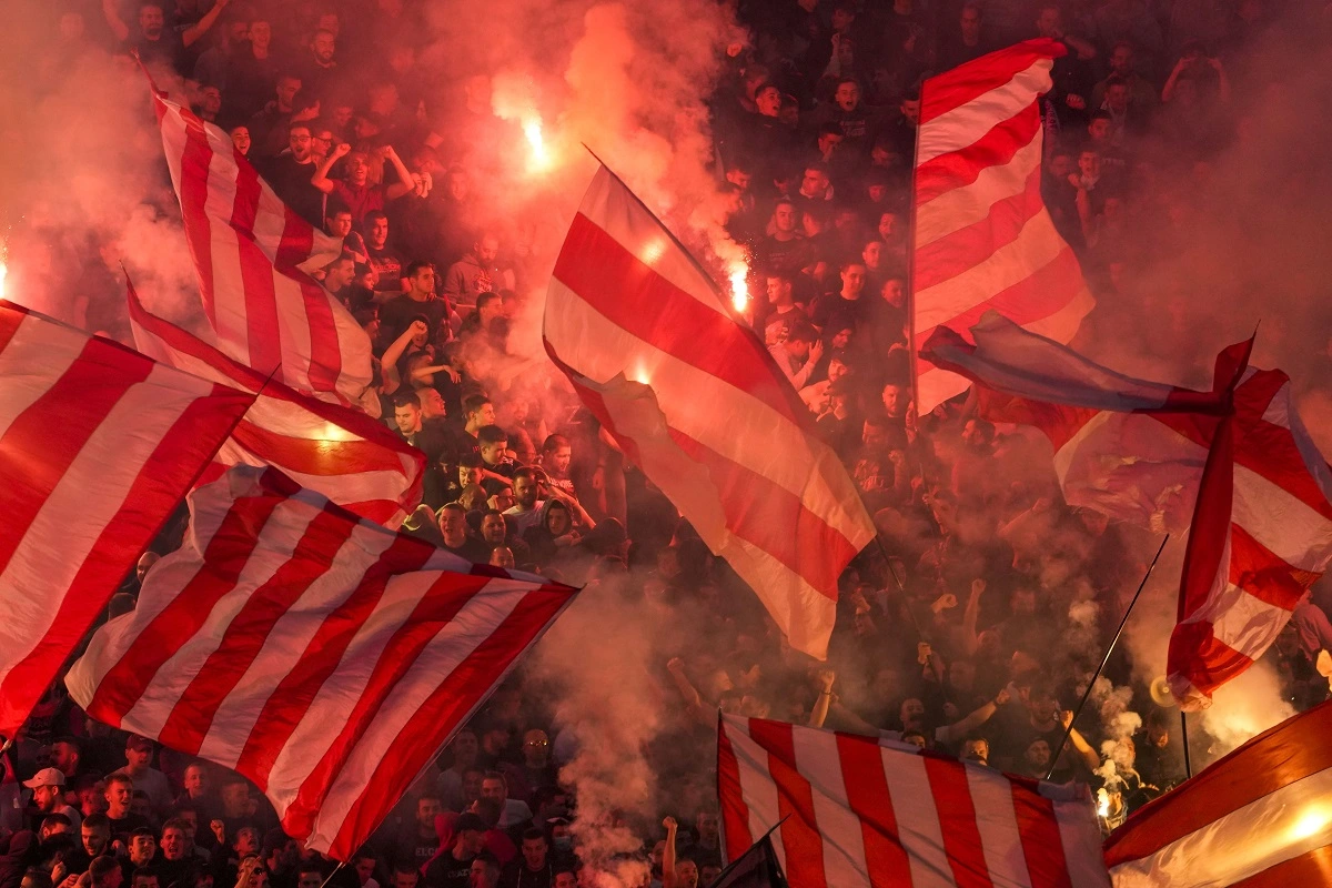 Navijači Crvene zvezde na Večitom derbiju.