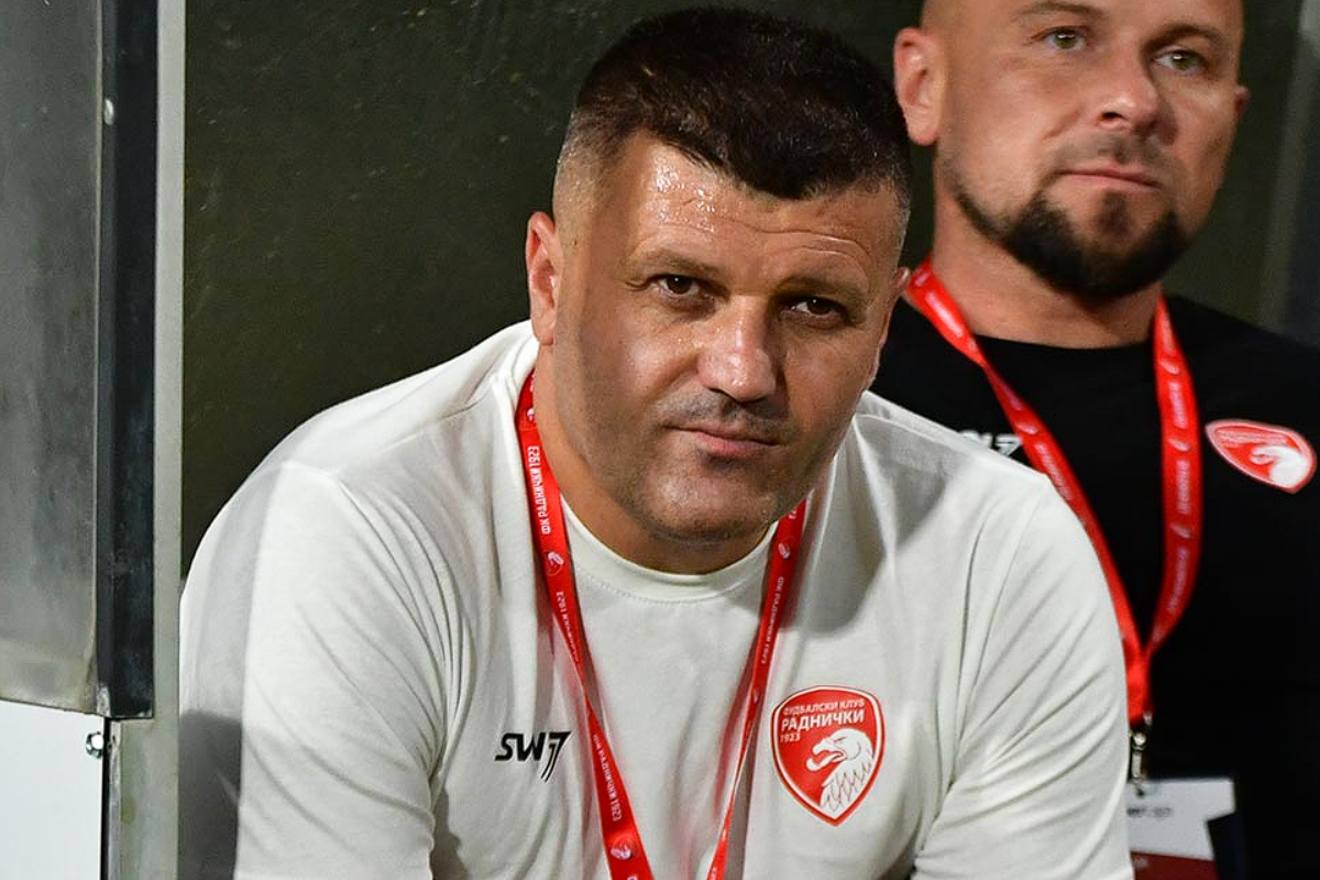Feđa Dudić kao trener Radničkog 1923 iz Kragujevca.