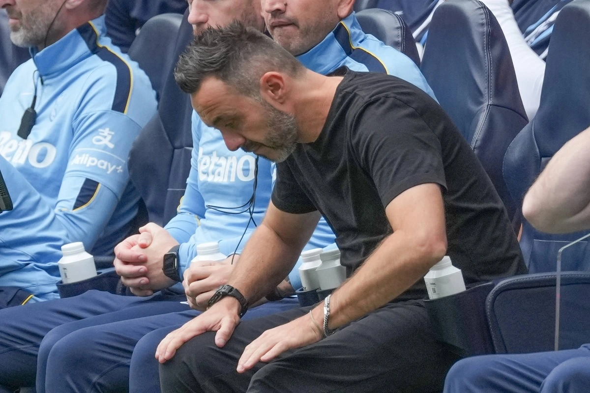 Roberto de Zerbi na klupi Totenhema.