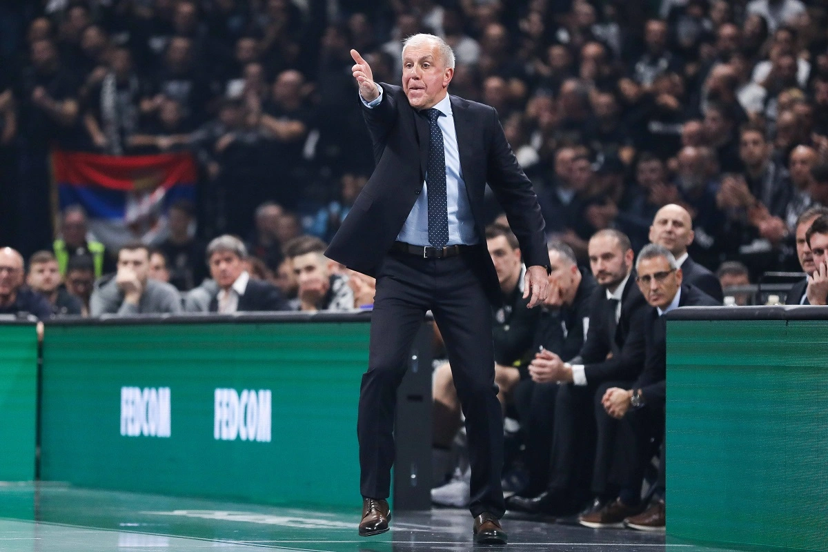 Željko Obradović na klupi Partizana