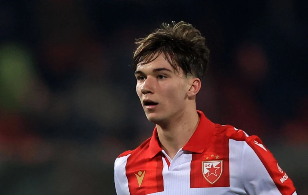 Vasilije Kostov, Crvena zvezda