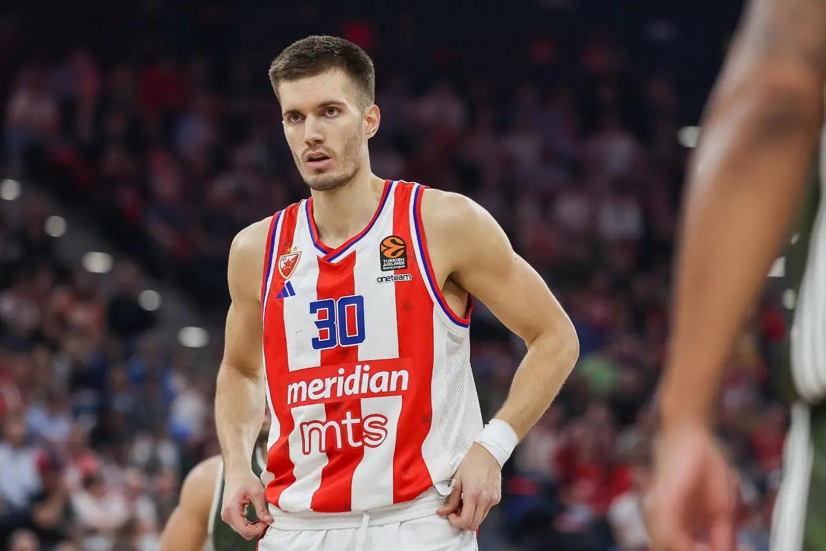Filip Petrušev u dresu Crvene zvezde